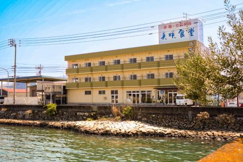 Nishi-Ohama Kita Hotel | 美咲旅館