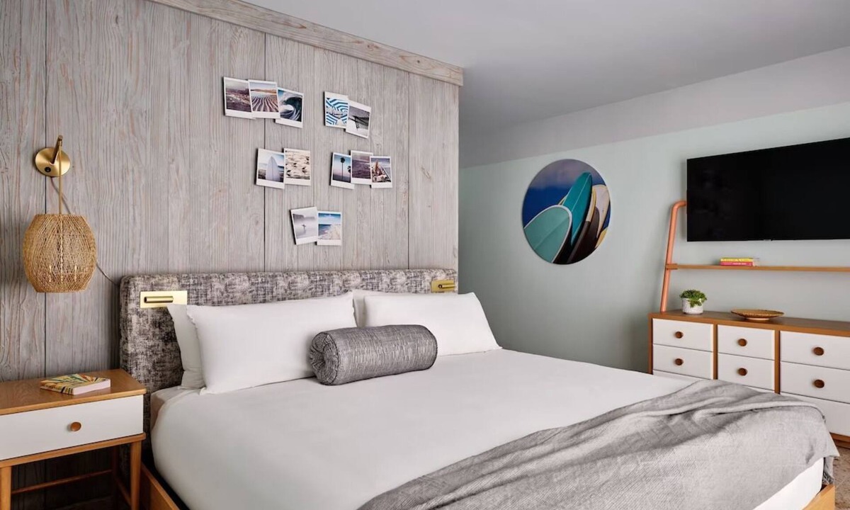 Bass River Hotel | 2 Pool View King & Bunk Suite, Riviera Beach Resort, Indoor Pool, Kids Club