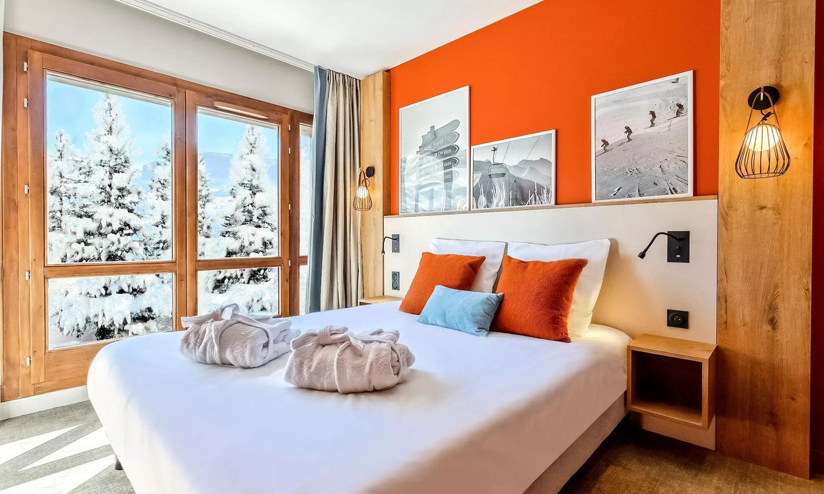 Flaine Hotel | 2 Premium Rooms 2 Adults Balcony View