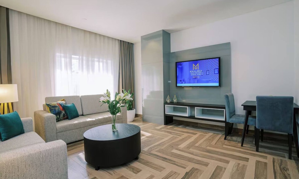 Al Muraqqabat Hotel | 3 Units | Rooftop Sky Luxury | Burj Khalifa, Spa Retreat & Deira Downtown