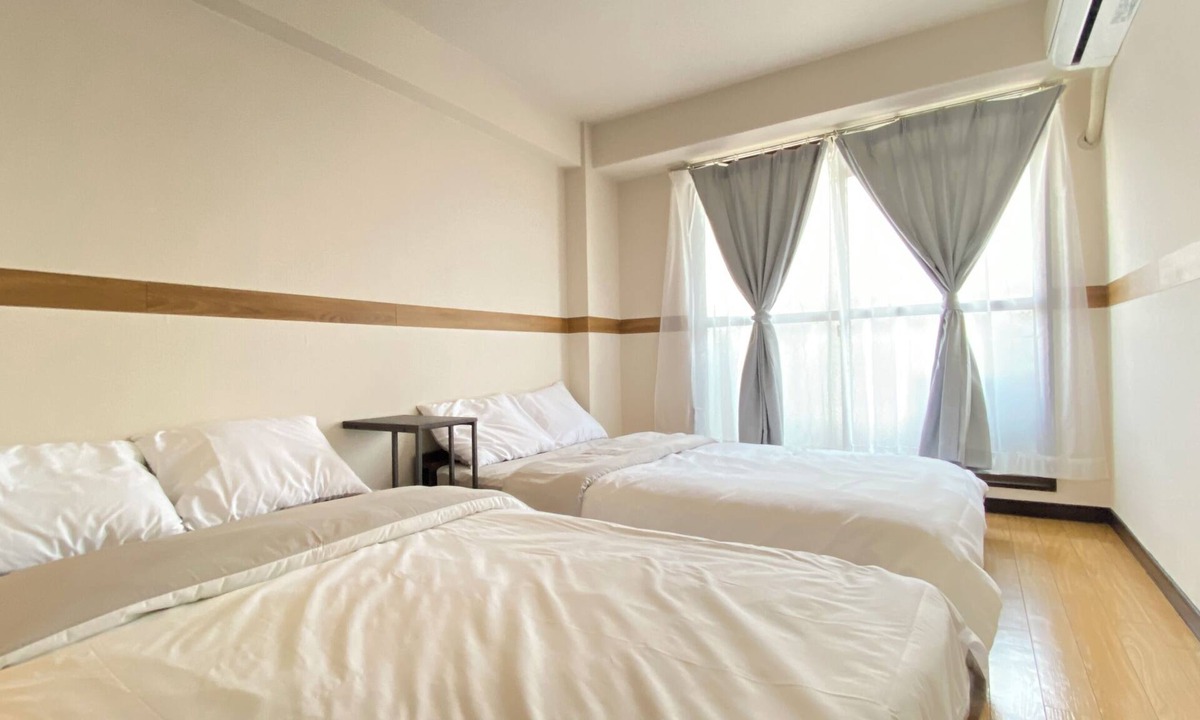 Naniwa Apartment | 3 Units Same Floor, 30sec Tsutenkaku/1 stop Namba5