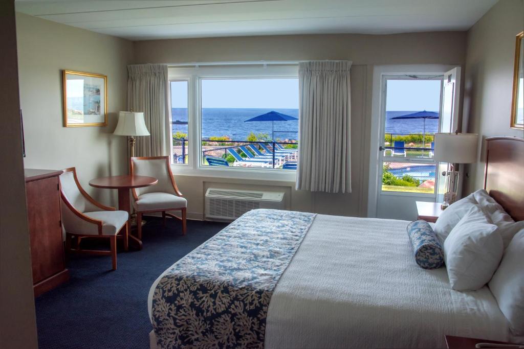 Gloucester Hotel | Atlantis Oceanfront Inn Gloucester