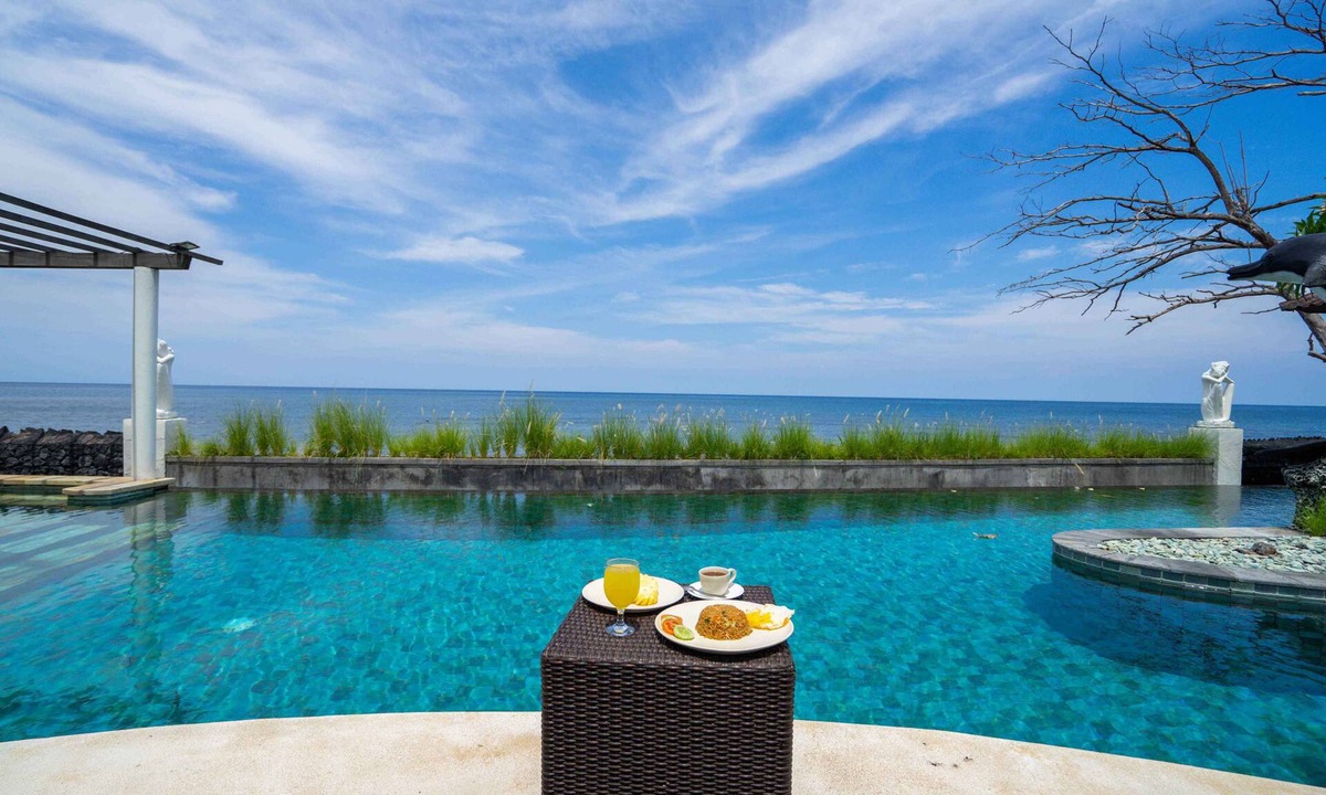 Lovina Villa | Beach Access! 2BR Private Pool Villa in Lovina Bali