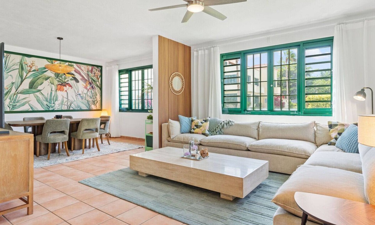 Puntas Villa | 🏄 Beachfront Surf House Family Fun Pool Solar