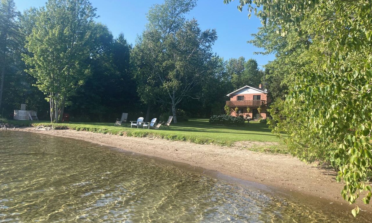 Manitoulin District House | Heaven on Manitoulin