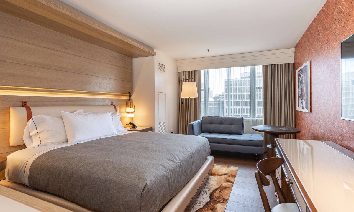 Dupont Circle Hotel | Canopy by Hilton Washington Embassy Row