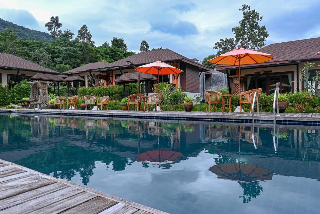 Na Mueang Hotel | Cascade Tara