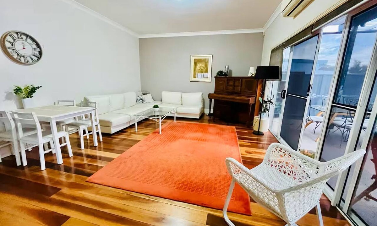 Brighton-le-Sands House | Comfortable Family House Near Brighton Le Sands Beach & Sydney Airport
