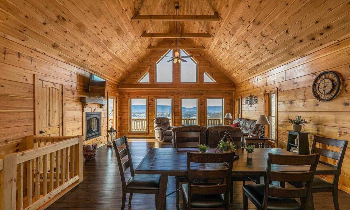 Stanley House | Cresta Blava in Beautiful Shenandoah Woods