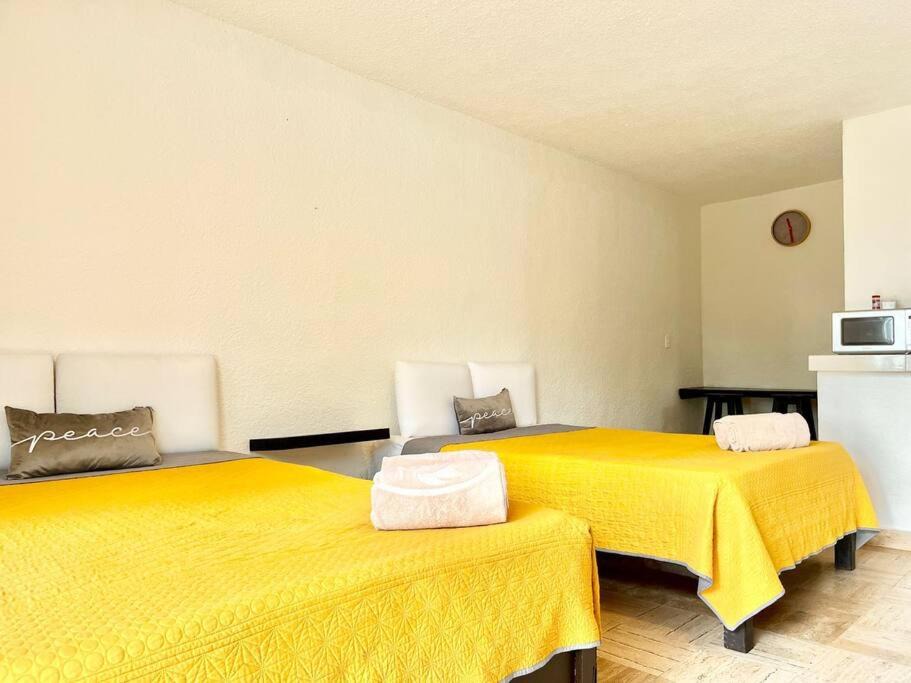 Zona Hotelera Apartment | Cute studio in Hotel Zone,easy move location Gre301b