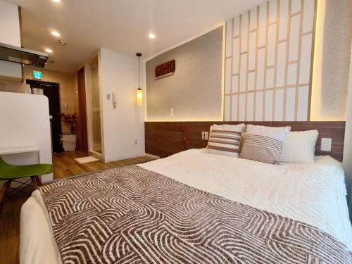 Okubo Apartment | D12新宿中心 超级商圈 交通枢纽 4条线路 车站8分钟 Shinjuku center 8 mins to ST 直达新宿 涉谷 表参道 品川 池袋 上野 代代木 银座 原宿