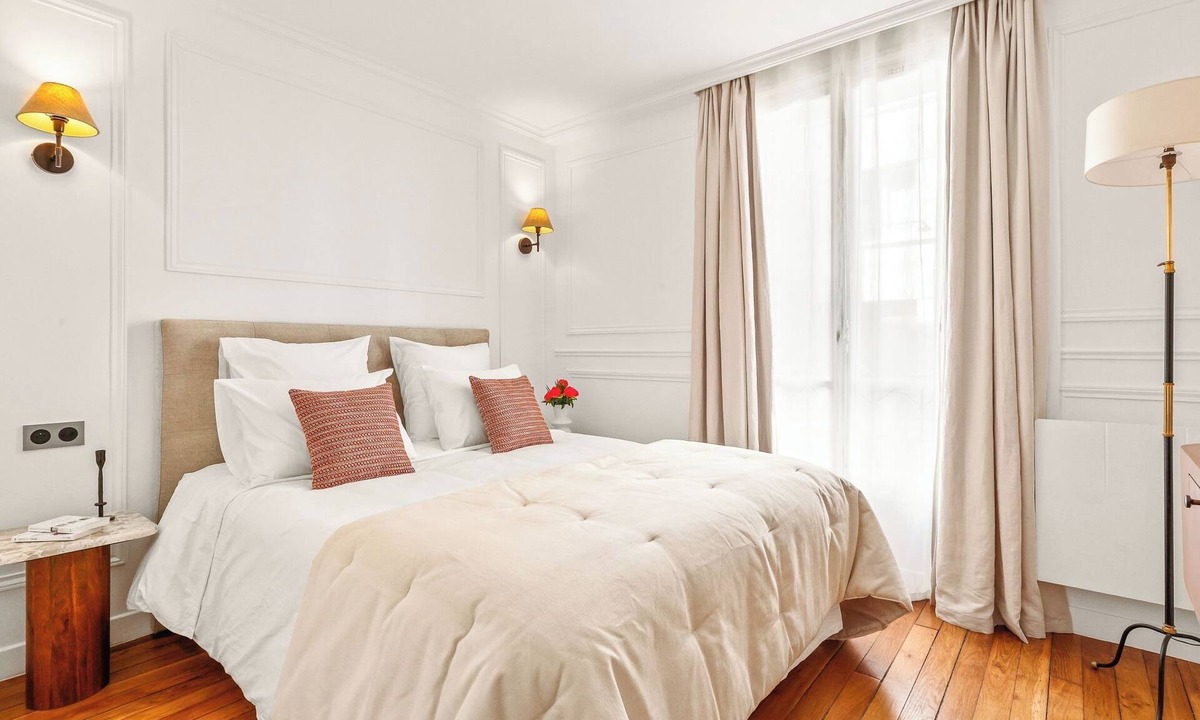 Quartier du Gros-Caillou Apartment | Eiffel Tower Studio