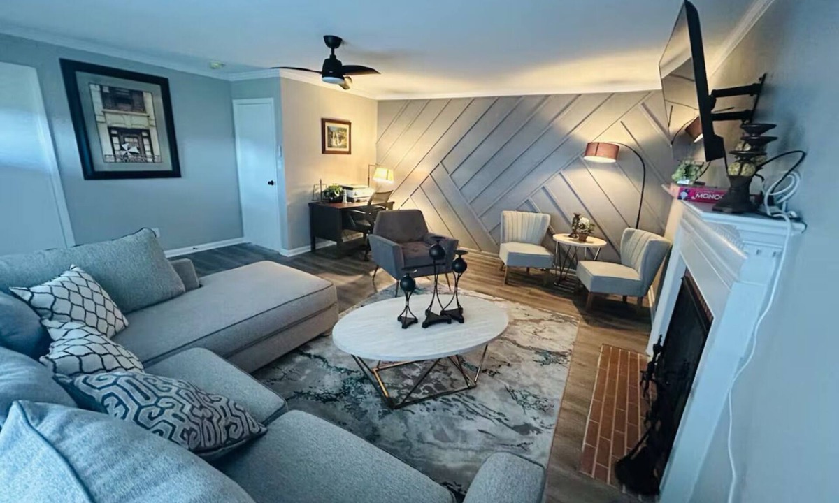 Elroy House | El Rancho Powell