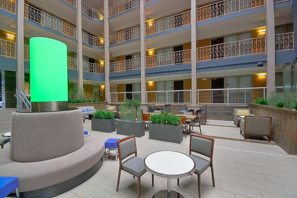 Montbello Hotel | Embassy Suites by Hilton Denver Central Park