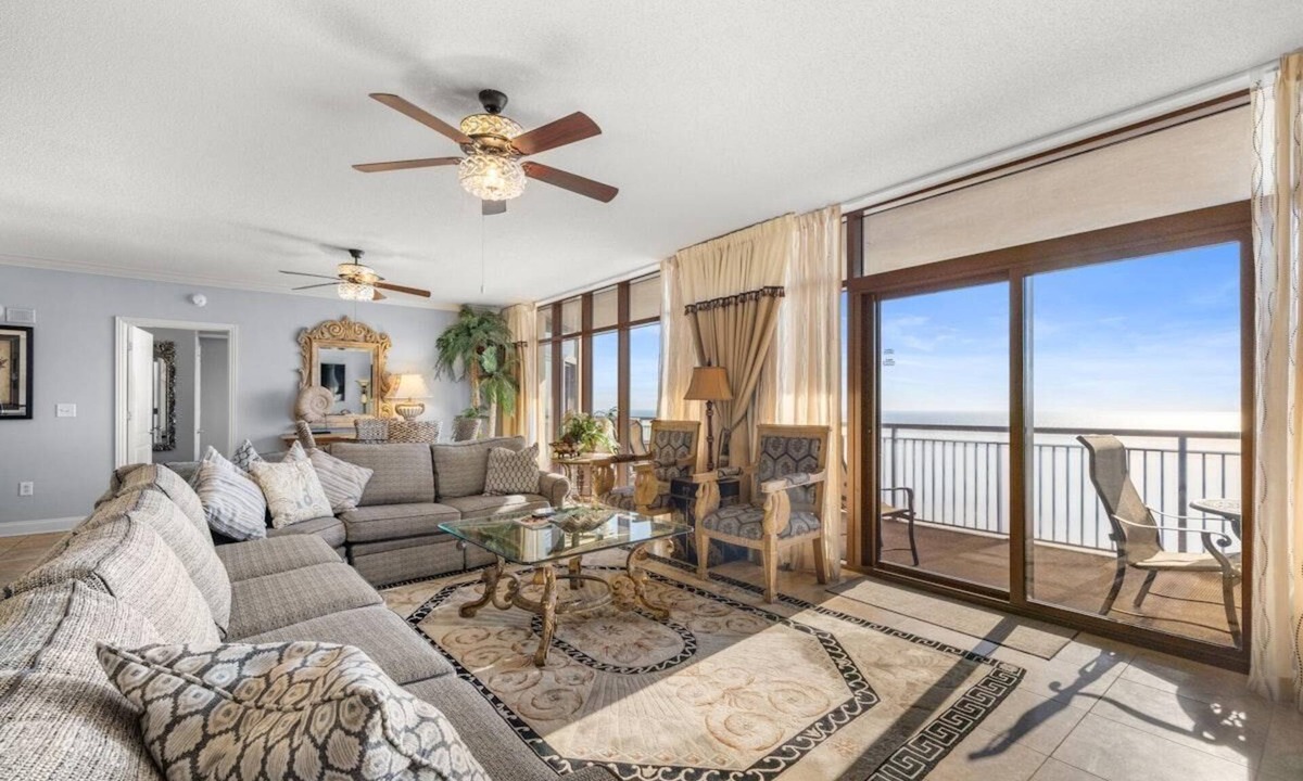 Windy Hill Hotel | Golf or Beach Getaway in an Oceanfront 5 Bedroom