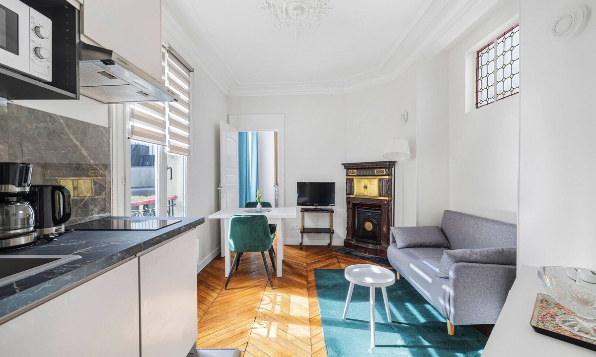 Saint-Merri Apartment | Heimat, 1BR/1BA, 2 people