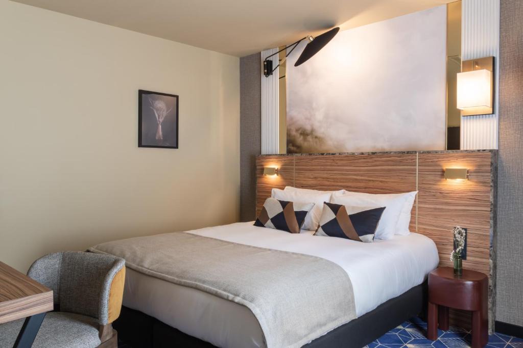 Saint-Vincent-de-Paul Hotel | Hotel Le Rocroy
