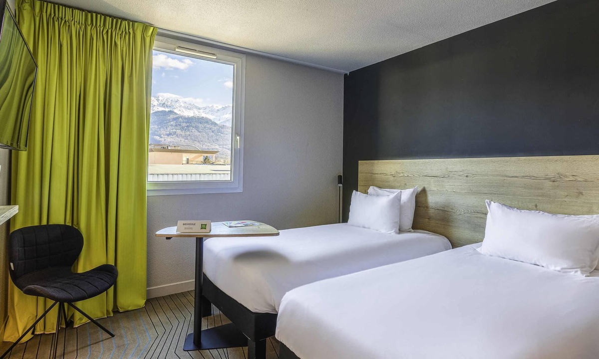 Crolles Hotel | ibis Styles Crolles Grenoble A41