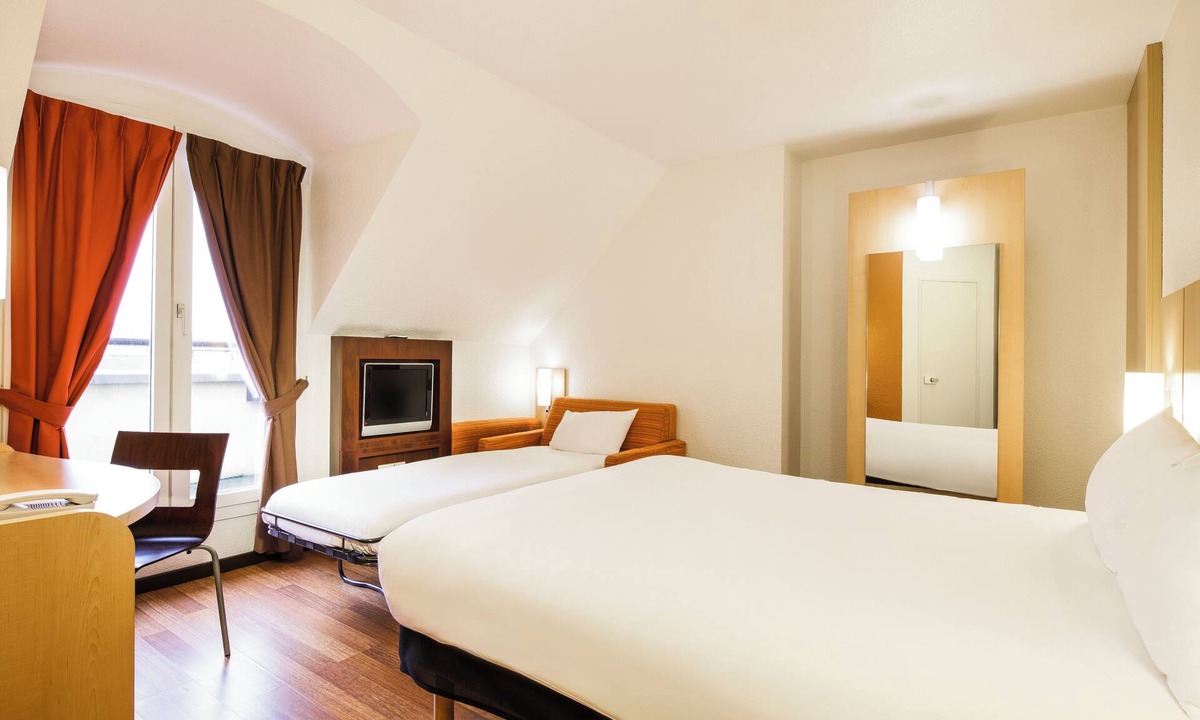 Saint-Louis Hotel | ibis Versailles Château