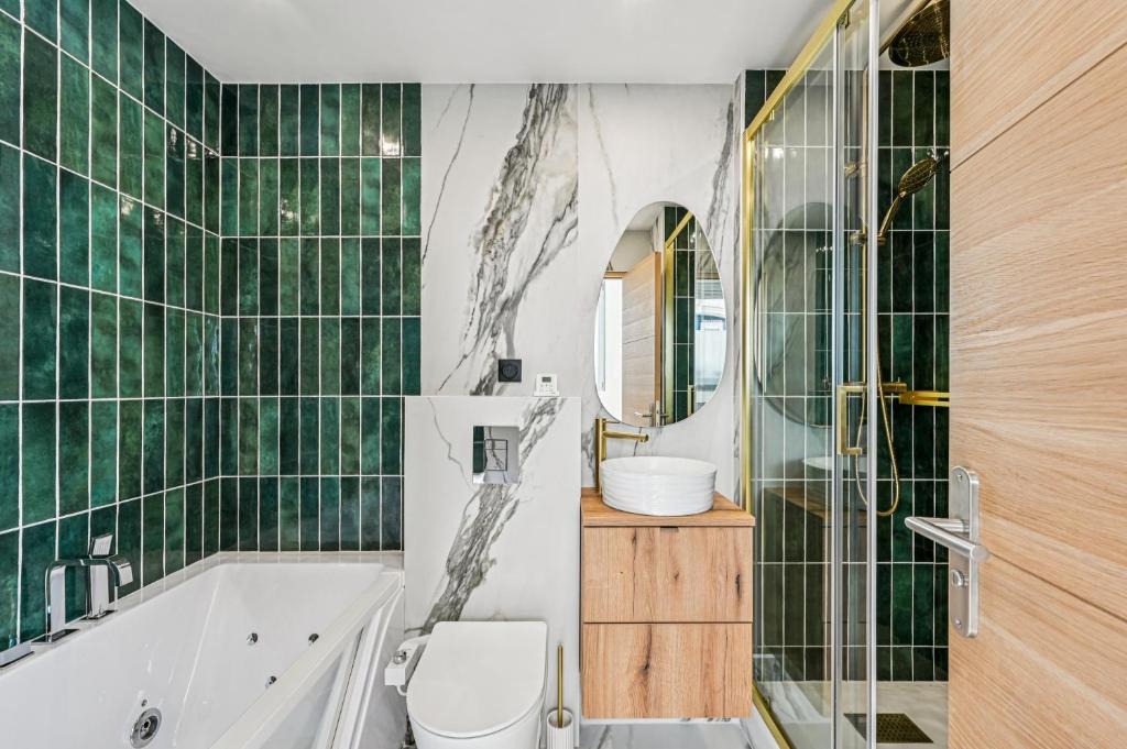 Saint-Thomas-d'Aquin Apartment | Lavie Maison Studio AC & Hot Tub