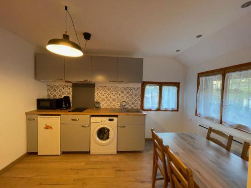 Saint-Pierre-d'Allevard Apartment | Logis sympa proche des thermes