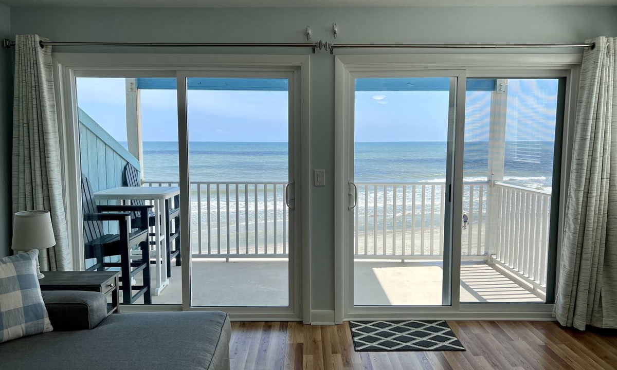 Kure Beach Condo | Oceanfront End Unit Condo with Pool-Riggings D2