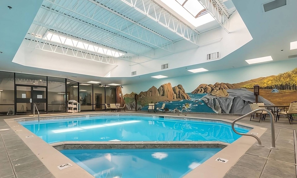 Grand Junction Hotel | Perfect Vacation! 2 Chic Units Near Colorado River State Park! On-Site Bar!