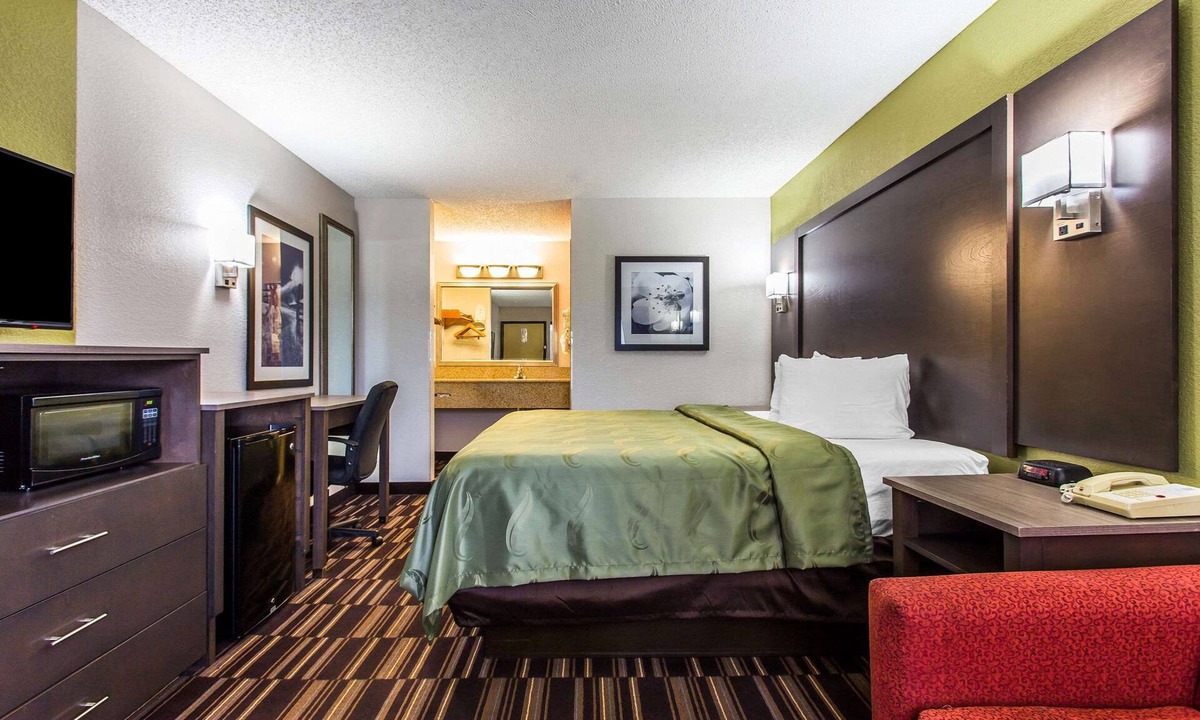 Albemarle Hotel | Quality Inn Albemarle