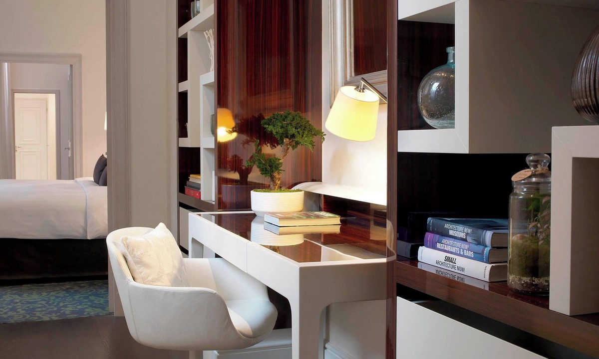 Porte-Dauphine Hotel | Renaissance Paris Nobel Tour Eiffel Hotel