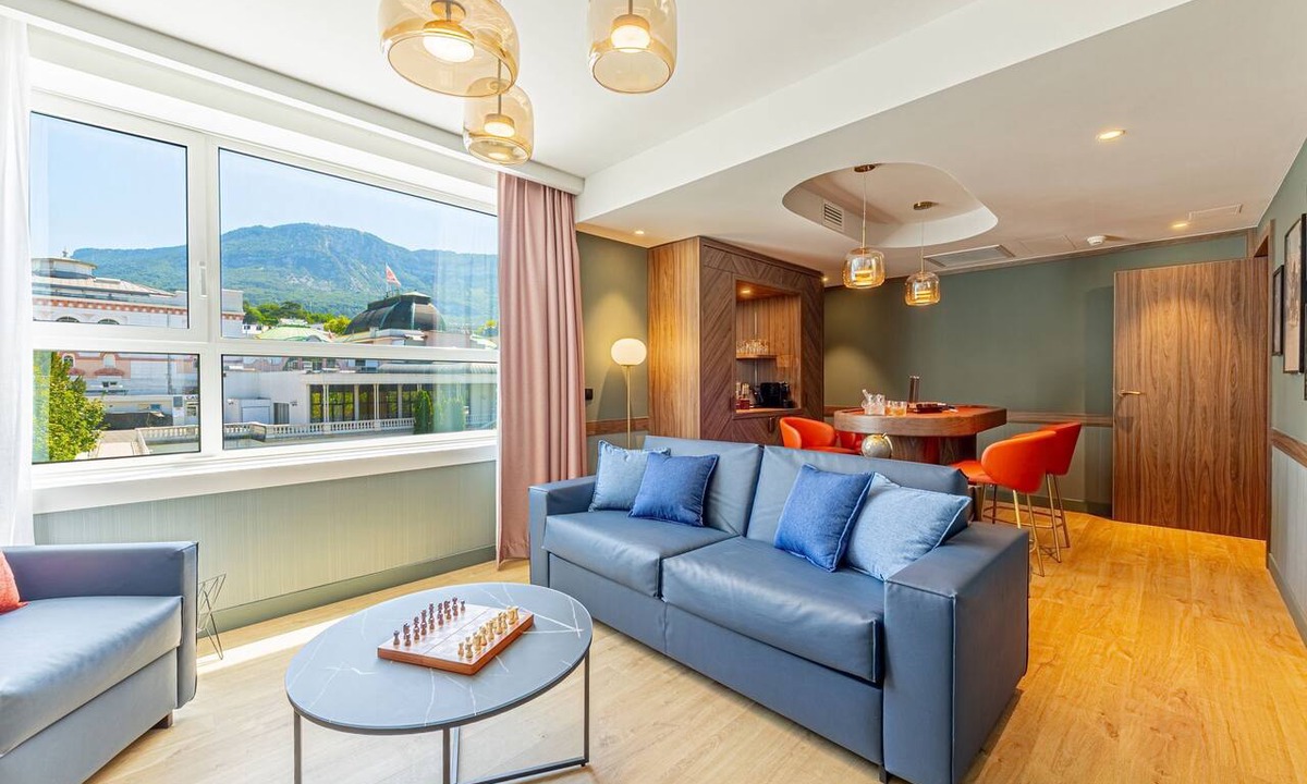 Aix-les-Bains City Center Hotel | Riviera – Hotel, Restaurant & Spa (formerly Golden Tulip Aix les Bains)