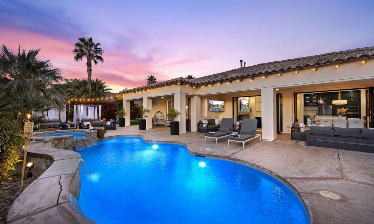 Rancho Santana House | Santana: Pool, Spa, BBQ, Fire Pit, Cabanas, Games!