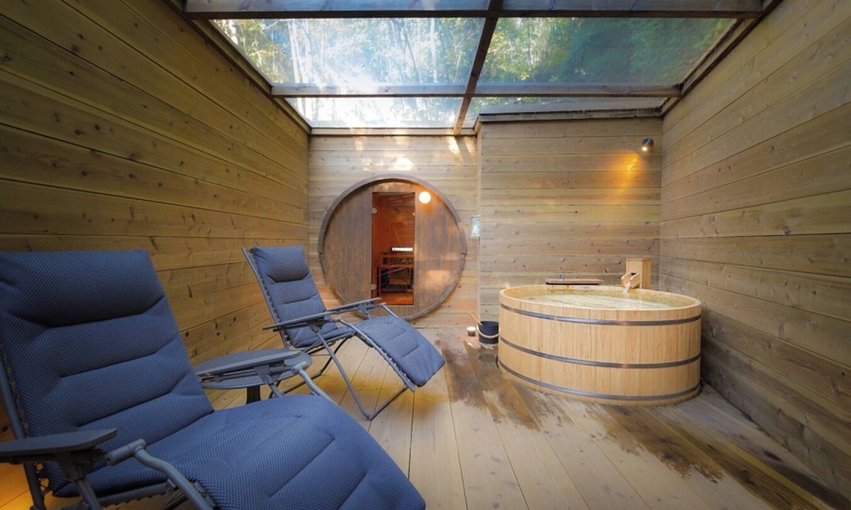 Miyakami RV Rental | Sauna Suite Base Dinner and breakfast included /Ashigarashimo District Kanagawa