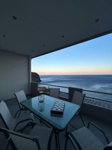 Archanes-Asterousia Apartment | Seafront house with private beach in South Crete