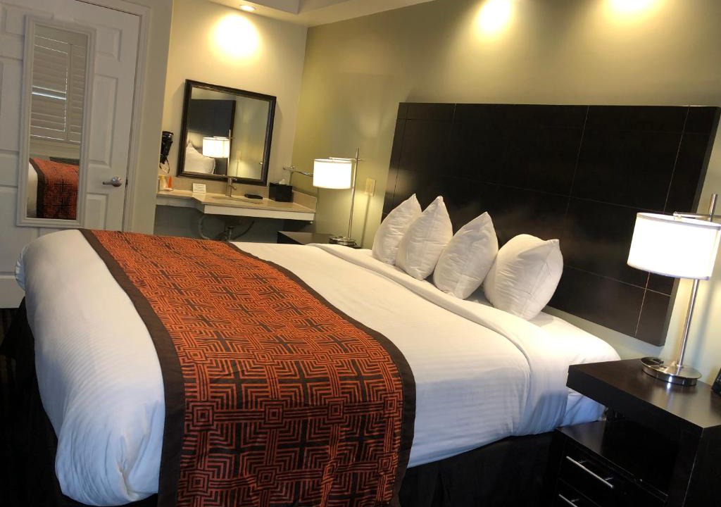 Marina District Hotel | Seaside Inn