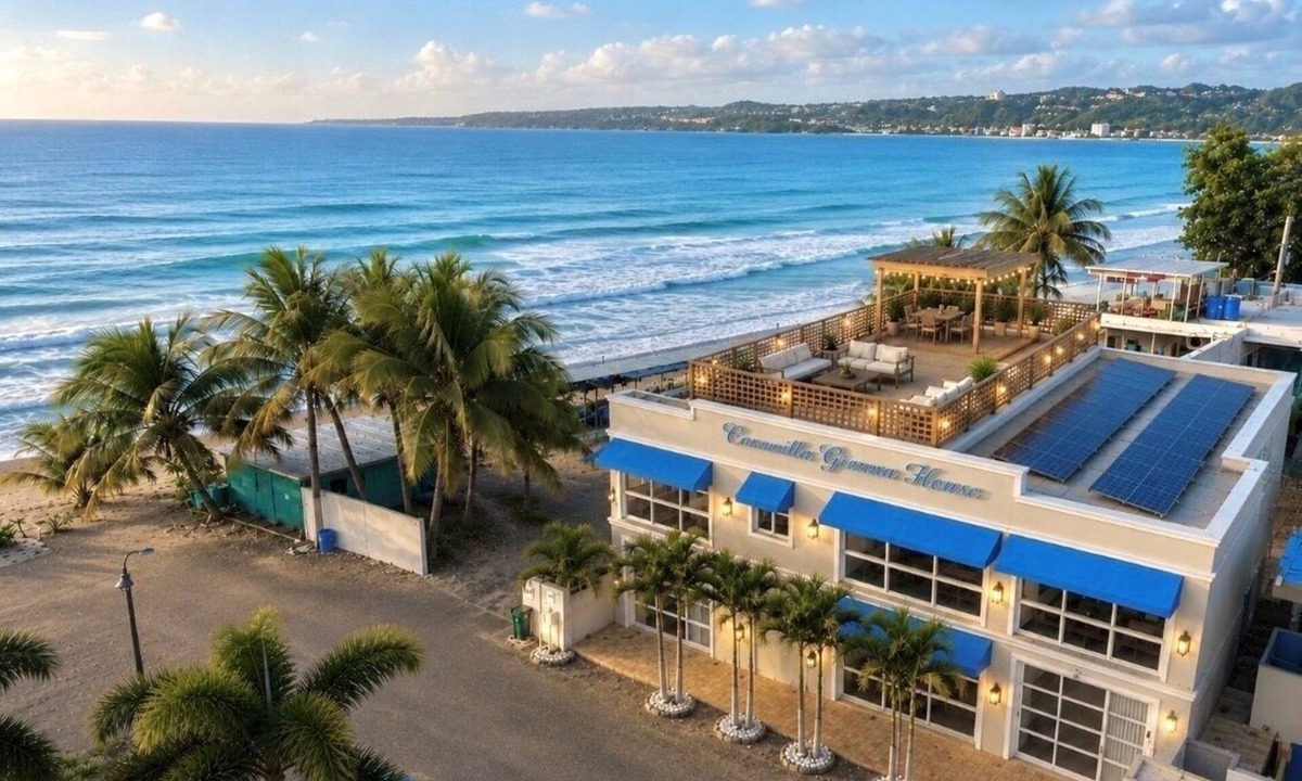 Espinar House | Spacious Oceanfront Home on the Beach 10 mins away from Rincón & Aguadilla | Swimming Pool/Hottub/ON THE BEACH