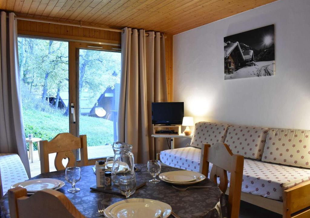 Meribel Apartment | Studio confortable pour 4 pers, balcon sud, proche pistes et commerces - Méribel - FR-1-180-26