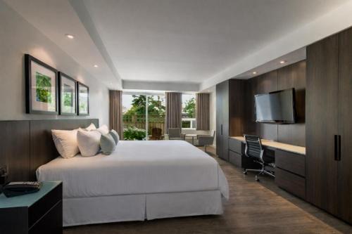 Gravenhurst Hotel | Taboo Muskoka