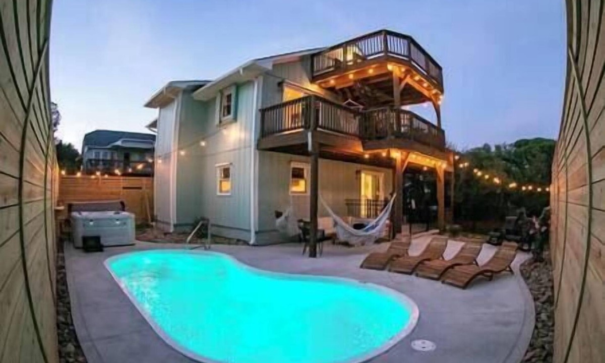 Emerald Isle House | Tranquil 4th Row Ocean View w Pool & Hot Tub . Book Your Dream Oasis Now!