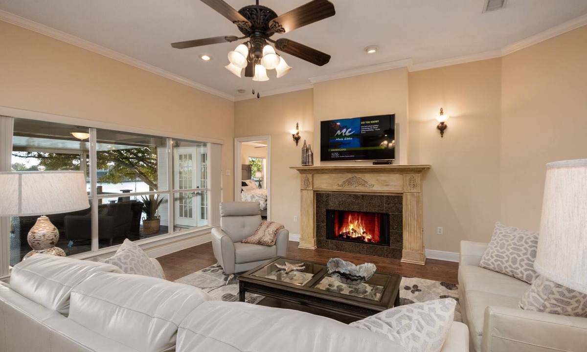 Slidell House | Waterfront 5BR Retreat 114 Near the French Quarter & New Orleans w/Boat Dock