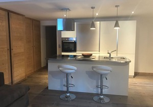 4 min from Chamonix by car, Charladomé chalet apartment Garden level