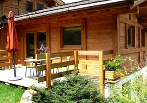 new semi-detached chalet, quiet and comfortable. With 2 bedrooms and 2 bathrooms.