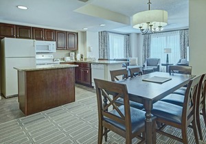 Old Town Alexandria | 1BR/1BA King Bed Suite