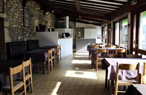 Miribel-les-Echelles Ski Chalet | 06. Chalet Edelweiss 35m² 8 people