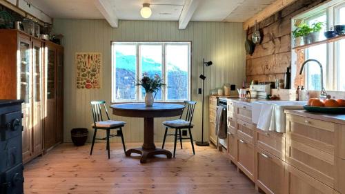 Salangen House | 1860 Smallholding With Fjord View Near Sjøvegan