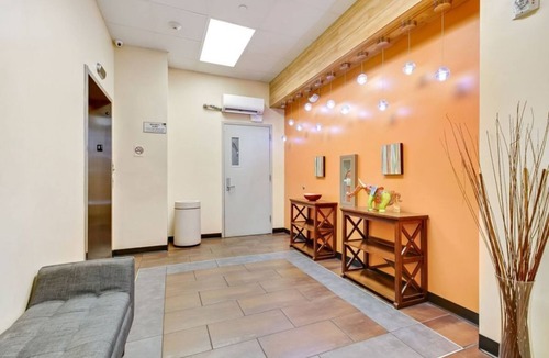 Central Business District Hotel | 1BR Condo - Spacious - Near French Qt & Bourbon