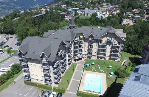 Saint-Gervais-les-Bains Apartment | 1st floor, swimming pool, balcony, tv, ski locker, 40m², Saint Gervais