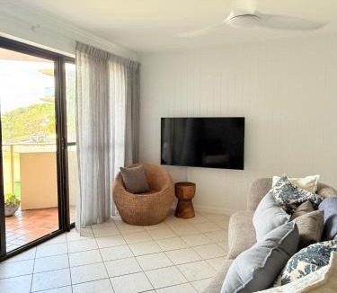 Coolum Beach Apartment | 2Bdr Beachfront Apartment - First Bay Coolum