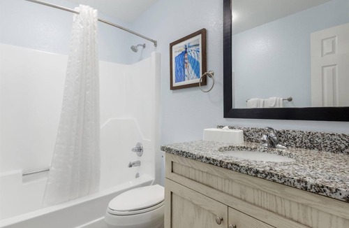 Sea Scape Hotel | 3 Woodland 1BR Suites w/Kitchen l Close to Kitty Hawk Beach - 1.1 mi Away