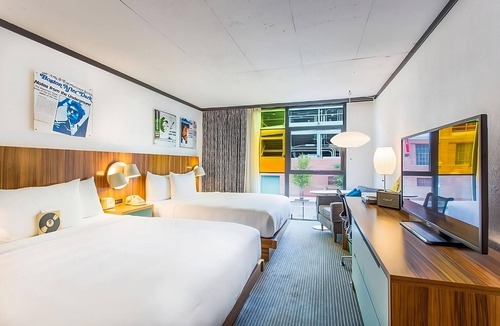 West Fens Hotel | 4 Convenient Units Minutes from Museum of Science! Pets Allowed, Valet Parking!