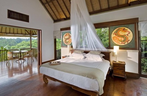 Samplangan Villa | 6.5BR Villa w/Waterfall & Feature Garden Near Ubud! 10min Drive to Bali Safari